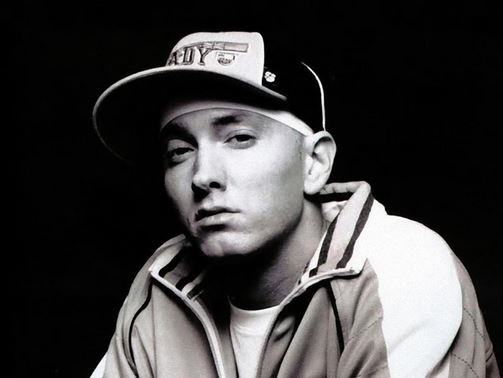 Eminem er tilbage